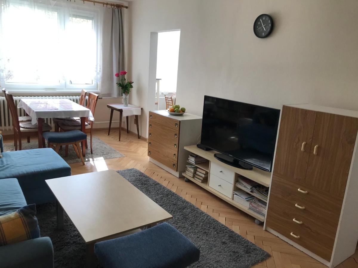 Sunny Appartment By The River ドルニー・クビーン エクステリア 写真